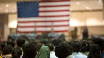 Immigrants-at-a-swearing-in-ceremony-1130638000_4368x2912